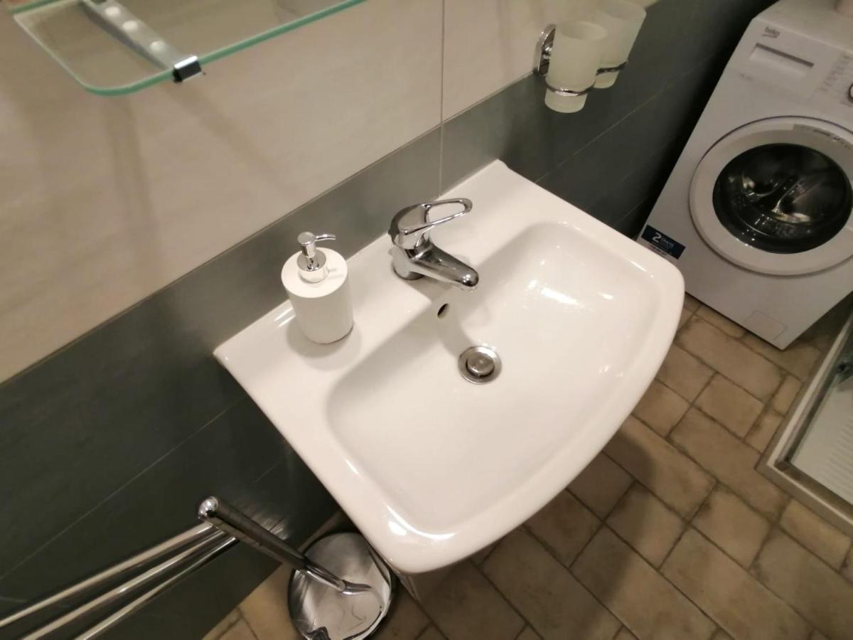 Ferienwohnung Il Vicoletto Sul Castello Neapel Exterior foto