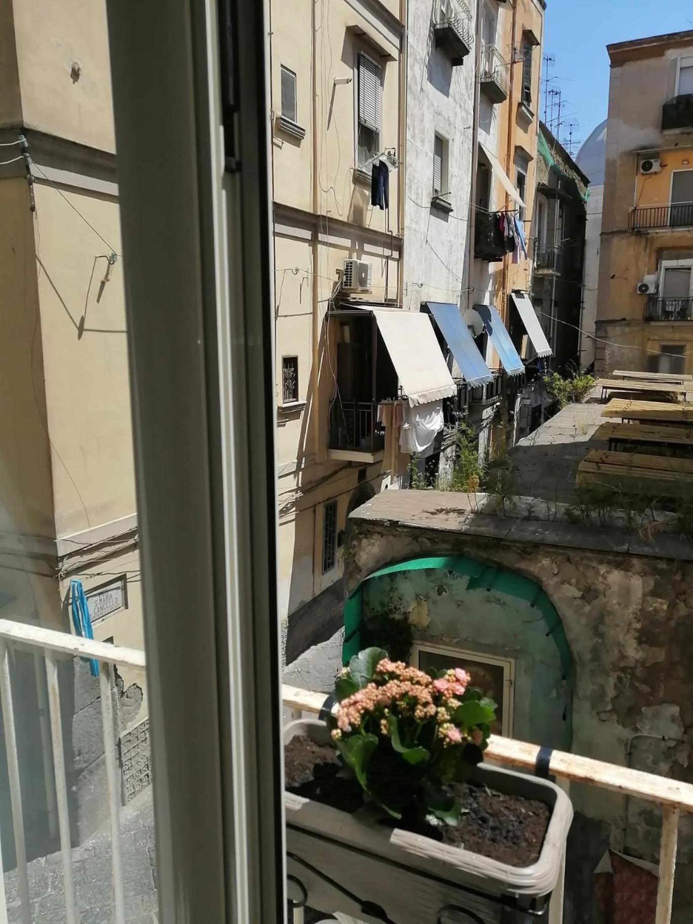 Ferienwohnung Il Vicoletto Sul Castello Neapel Exterior foto